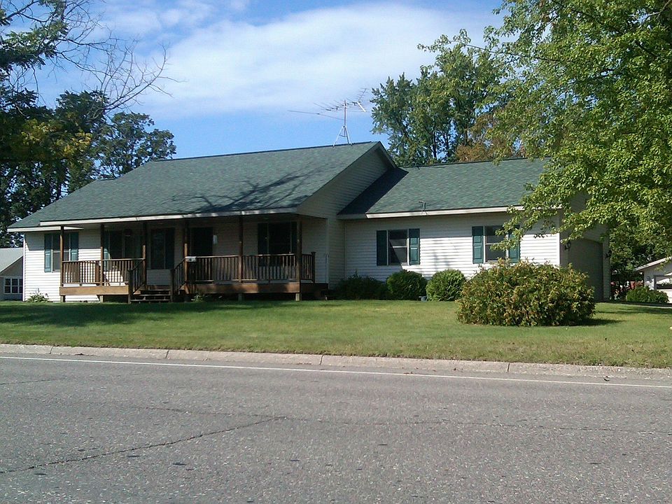 1st image of 510 2nd St SE