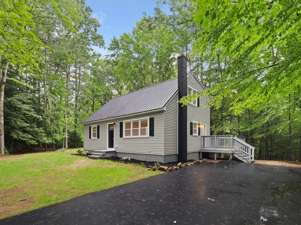 18 Blueberry Hill Road, Raymond, NH 03077