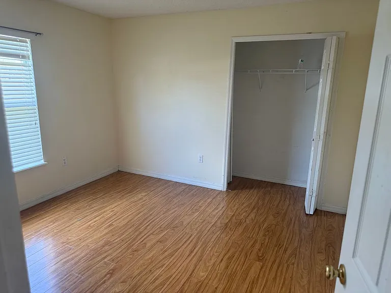 2065 Whispering Trails Blvd — Photo 5