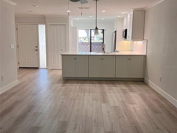 5th image of 4044 CORKWOOD COURT
