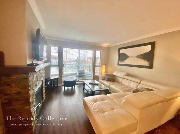 223 Mountain Hwy #Penthouse 11, North Vancouver, BC V7J 3V3