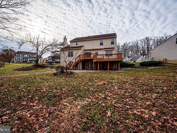 4th image of 114 Bell Ct