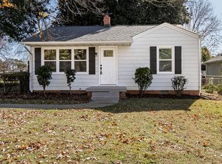 306 Thompson St, Burlington, NC 27215