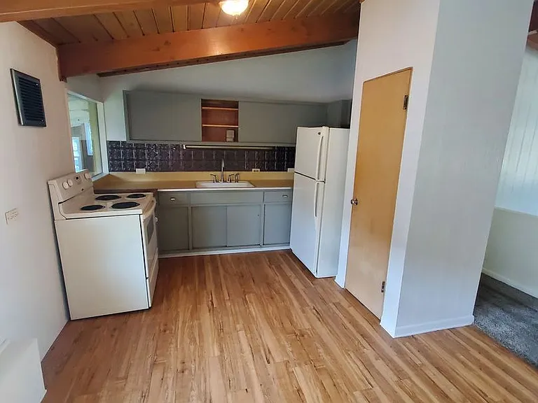 7611 W Arthur Ave. 3 unit — Photo 10
