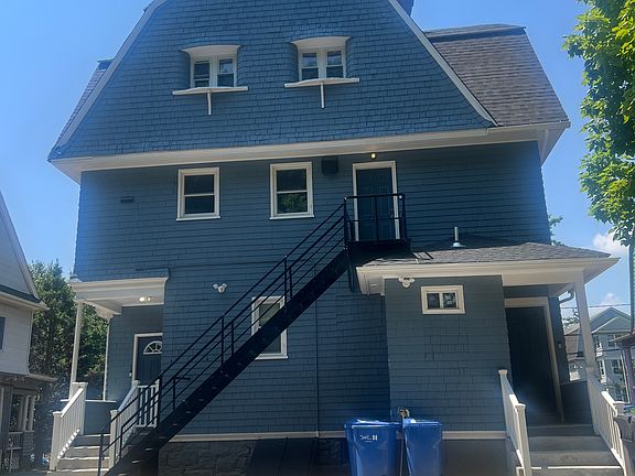 Back of the house (Unit located on the 2nd and 3rd Floor)