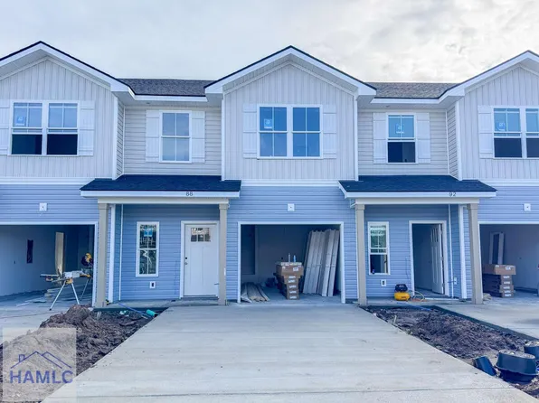 88 Lincoln Ln, Hinesville, GA 31313