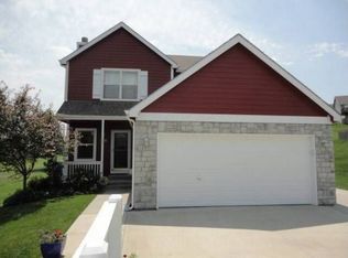 3525 Eagle Pass Ct, Lawrence, KS 66049