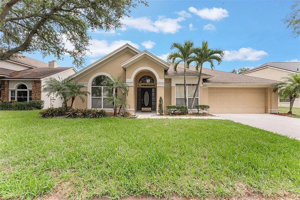 4 bed, 3.0 bath, 2389 sqft, $3,198 — Photo 1