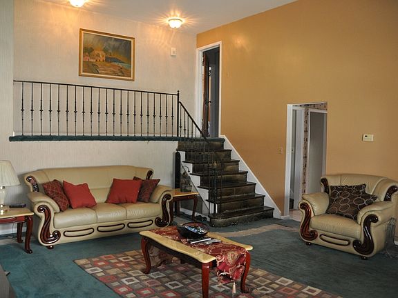 4th image of 1546 Dunbar St