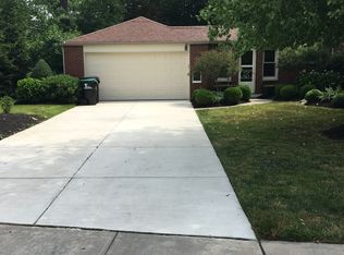 40 Deerhurst Park Blvd, Buffalo, NY 14217