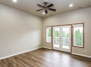 10837 24th Ave SW #1, Seattle, WA 98146