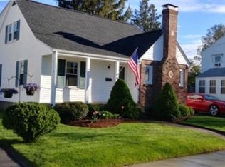 18 Hartford Rd, Worcester, MA 01606