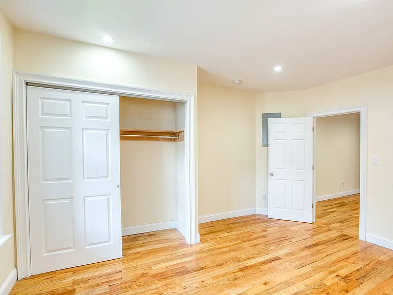 180 Willow St #1 — Photo 6