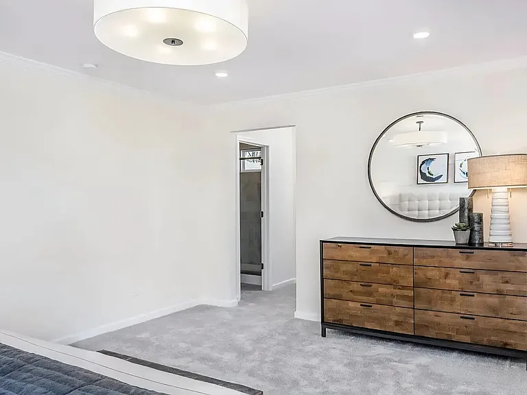 515 Vassar Dr — Photo 13