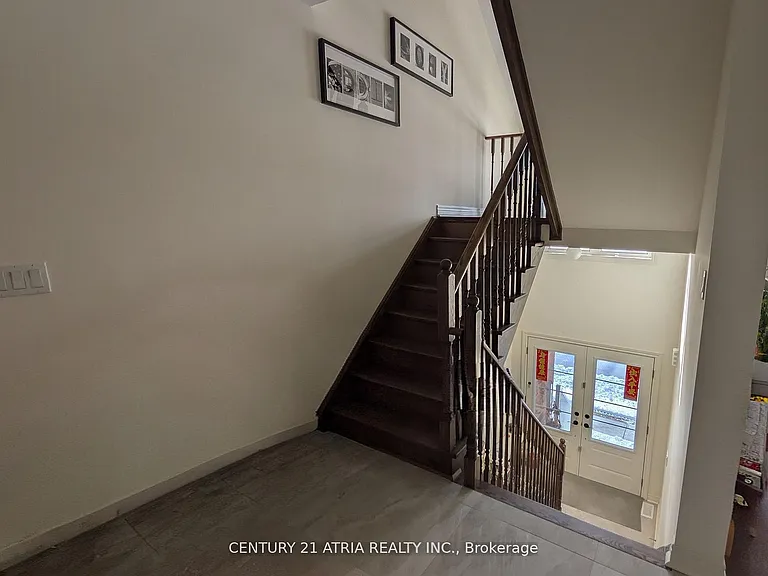 8 McAlister Ave — Photo 14