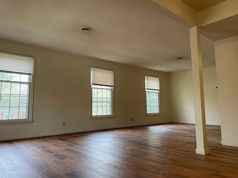 124 Jamestown Dr #C — Photo 5
