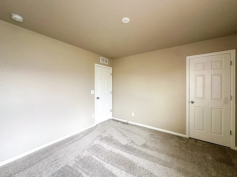17440 Springfield Dr — Photo 35
