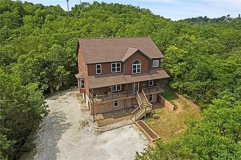 3rd image of 395 W Short St #1