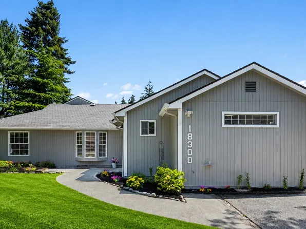 18300 8th Ave NE, Seattle, WA 98155