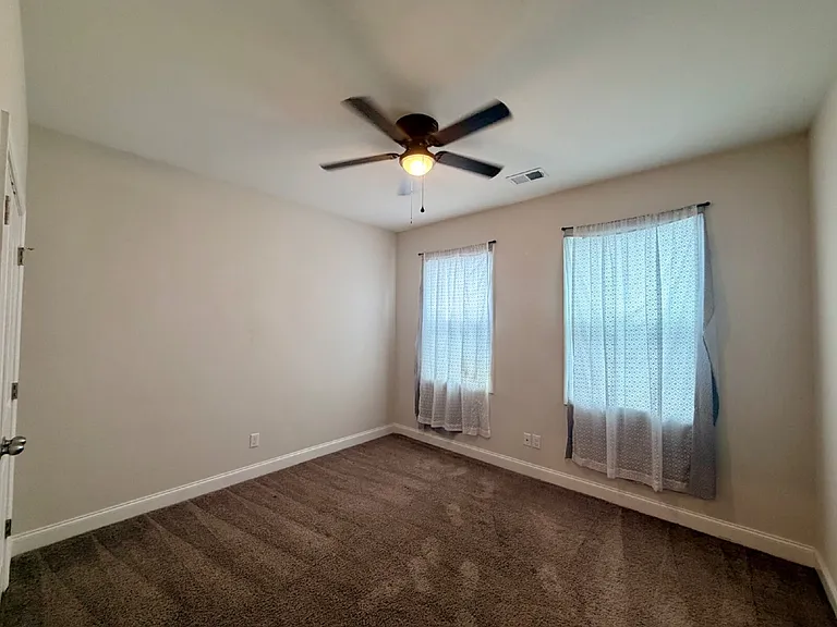 628 Colston Ln — Photo 21