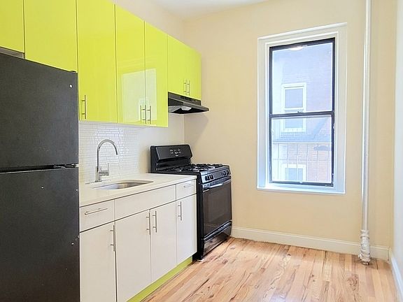 2nd image of 525 E 21st St APT 2F