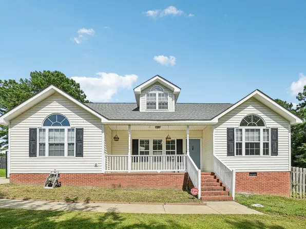 6705 Oviedo Dr, Raleigh, NC 27603