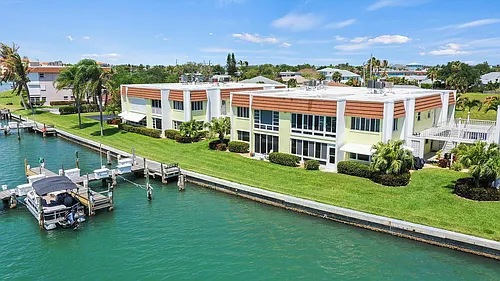 1315 Bayshore Dr Photo 1
