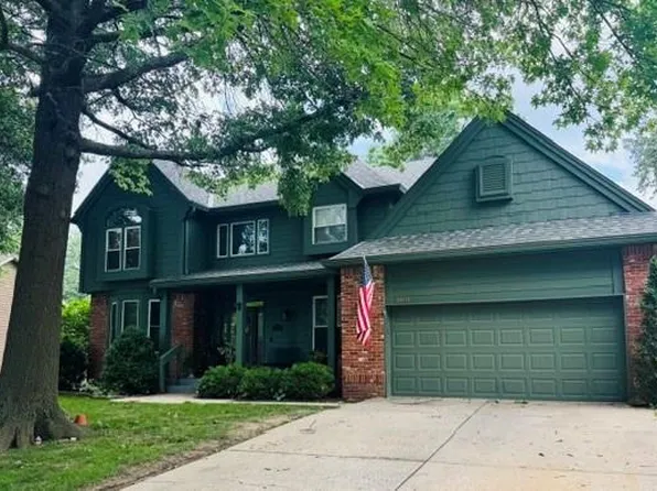 3601 SW Fleming Dr, Blue Springs, MO 64015