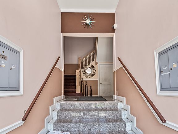 3rd image of 4548 S Indiana Ave APT 1S