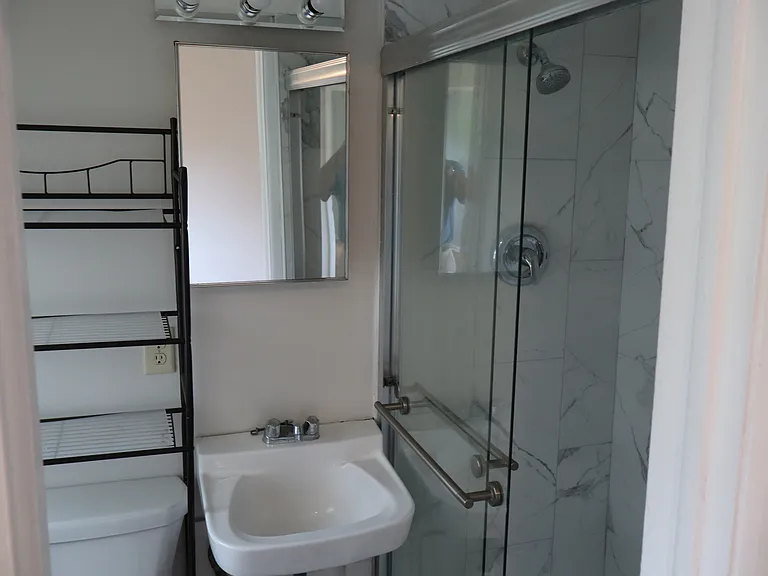 6615 N Holly St — Photo 24