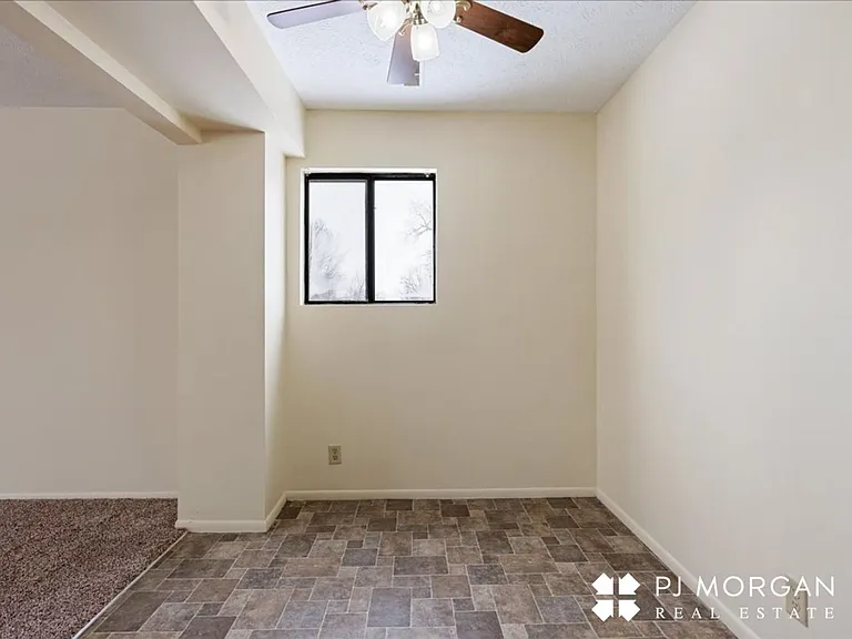 Oakbrook Apartments — Photo 11