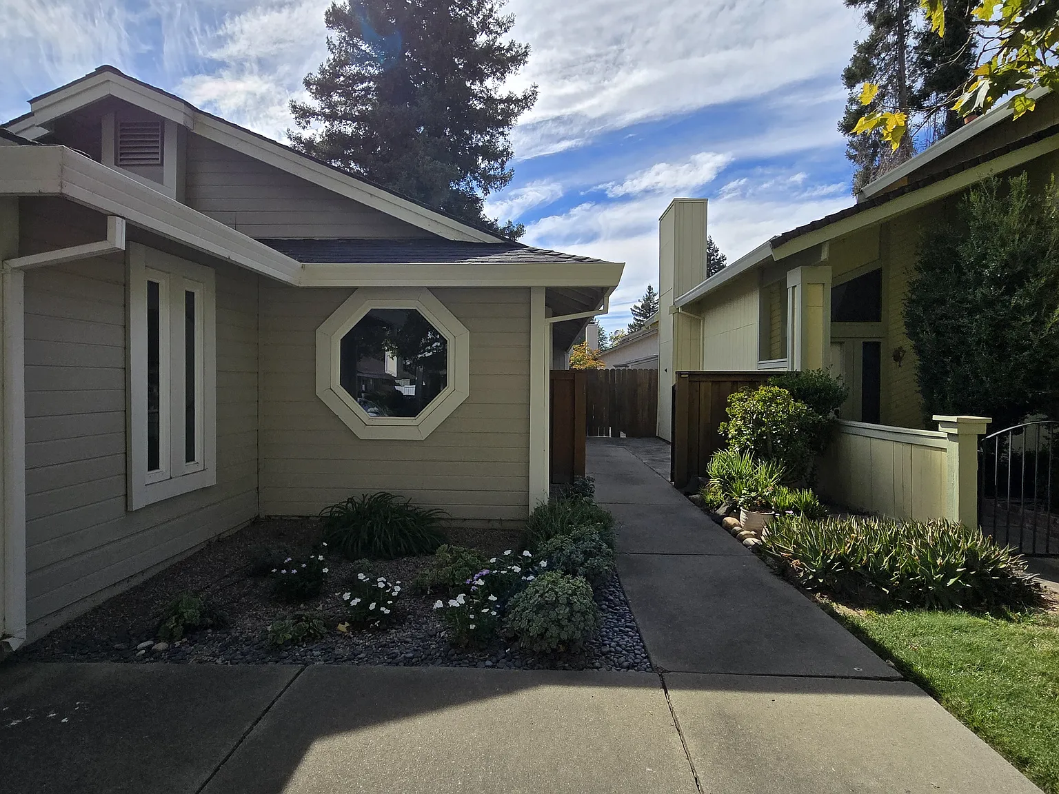 Chart Ct, Sacramento — Photo 2