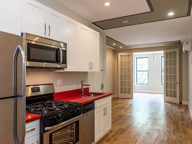 358 Central Ave #3R — Photo 4