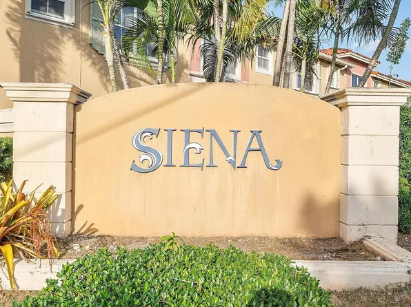 5825 Siena Lane, Hollywood, FL 33021