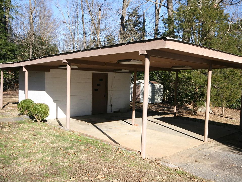 2nd image of 2816 Irwin Rd