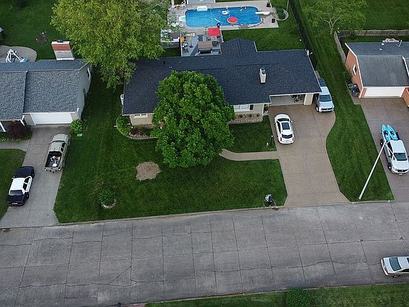 3rd image of 1516 Plaza Dr