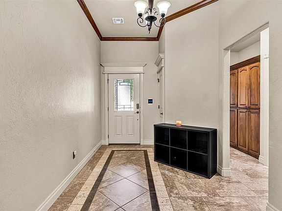4th image of 3603 NE Cypress Ln