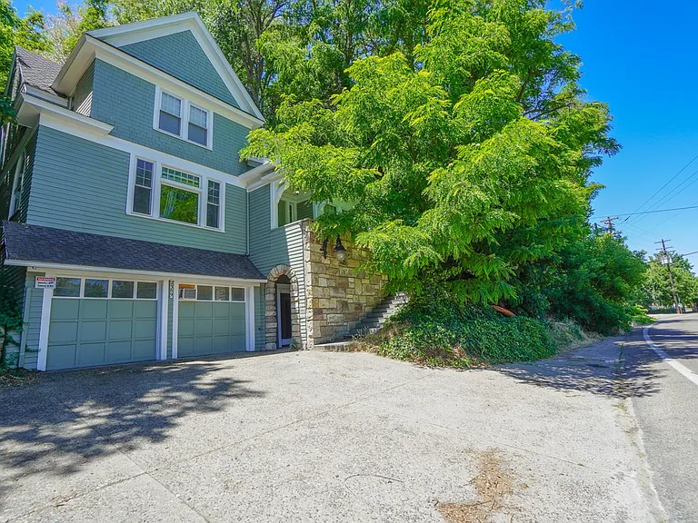 2389 W Boise Ave — Photo 4