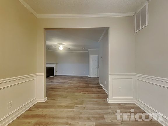 5th image of 222 Southwind Ln