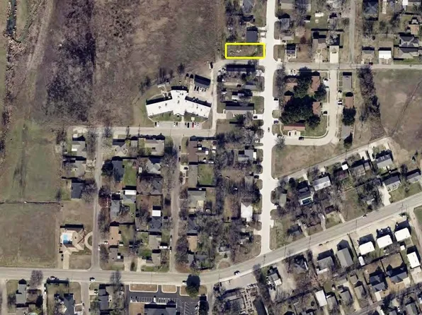 400 Nunnalee Ave, Van Alstyne, TX 75495