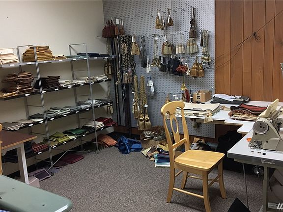 2nd image of 5418 S Tacoma Way