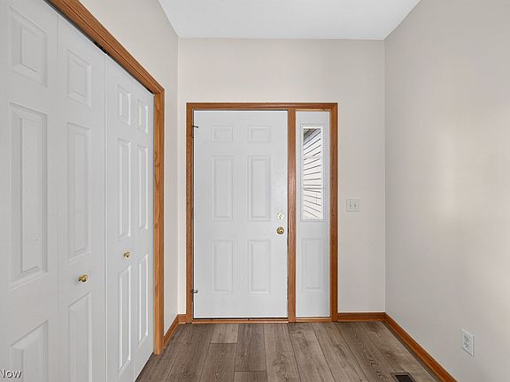 3rd image of 125 Gleneagle Dr