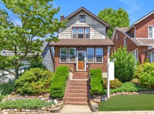 14915 Hollywood Ave, Flushing, NY 11355