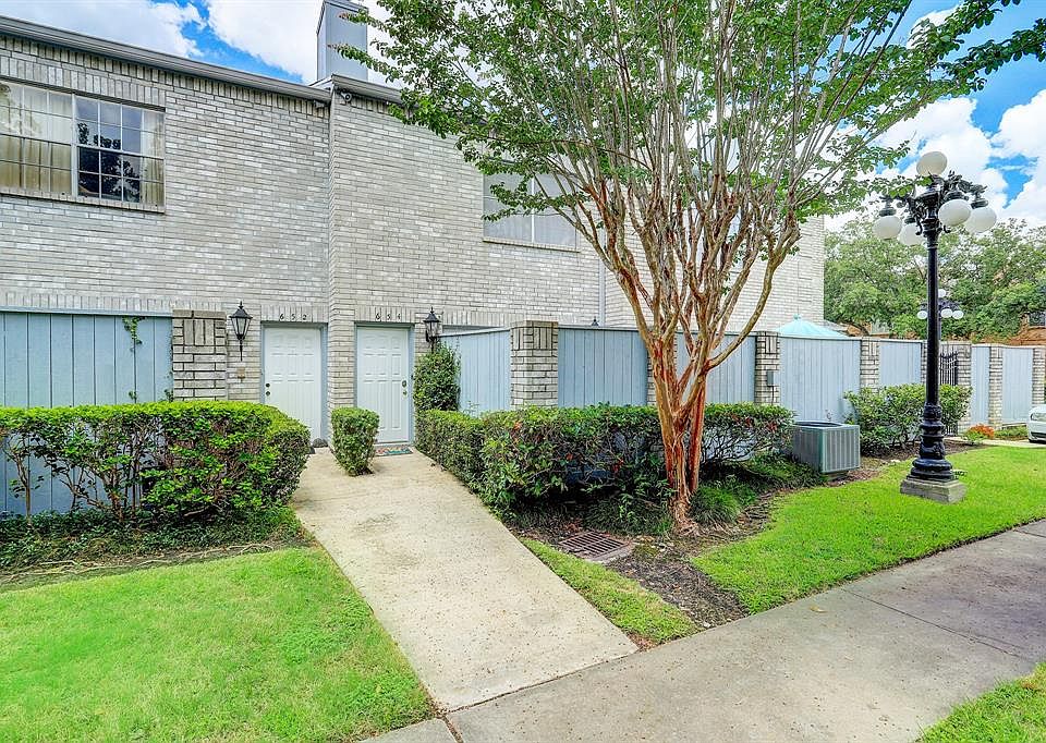 1st image of 654 Wilcrest Dr #654