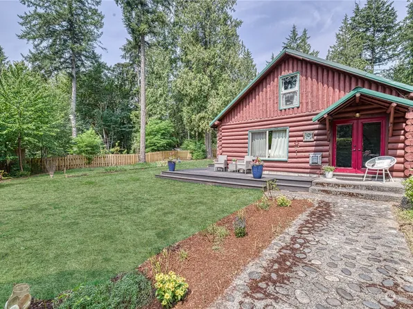 20791 Greenwood Street NE, Indianola, WA 98342