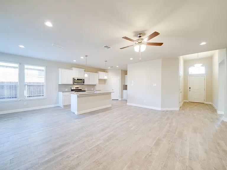 509 Dunmore Dr — Photo 8