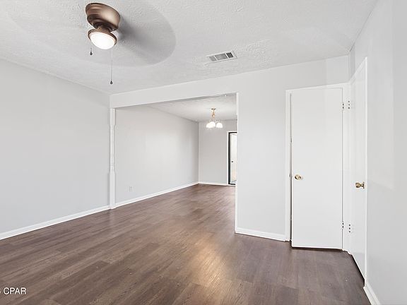 4th image of 434 Venetian Way