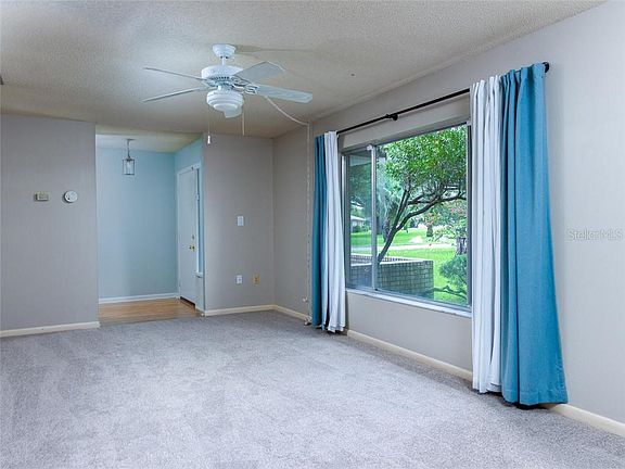 4th image of 1 Emerald Court Dr