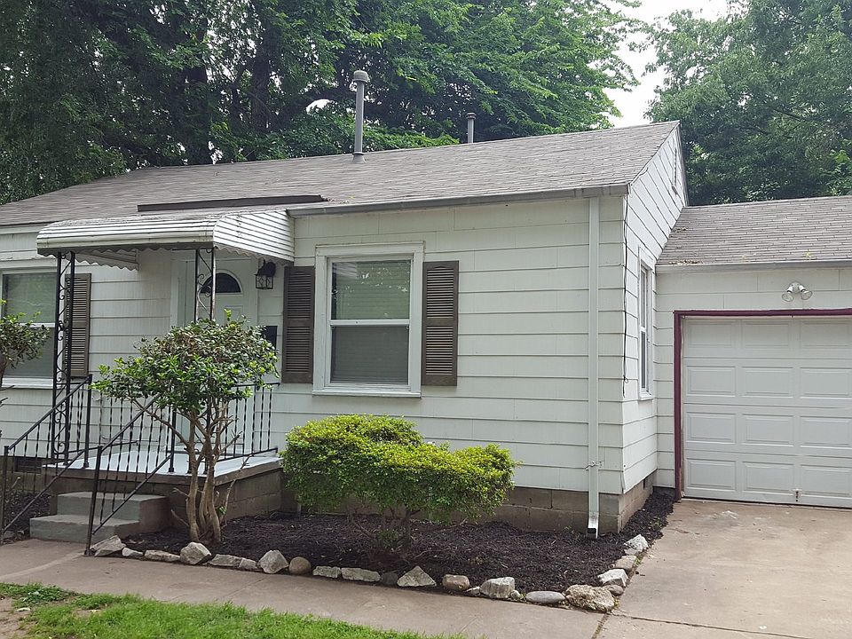 1st image of 841 N Parker Ave