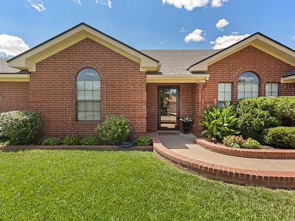 2nd image of 2613 Dogwood Ln